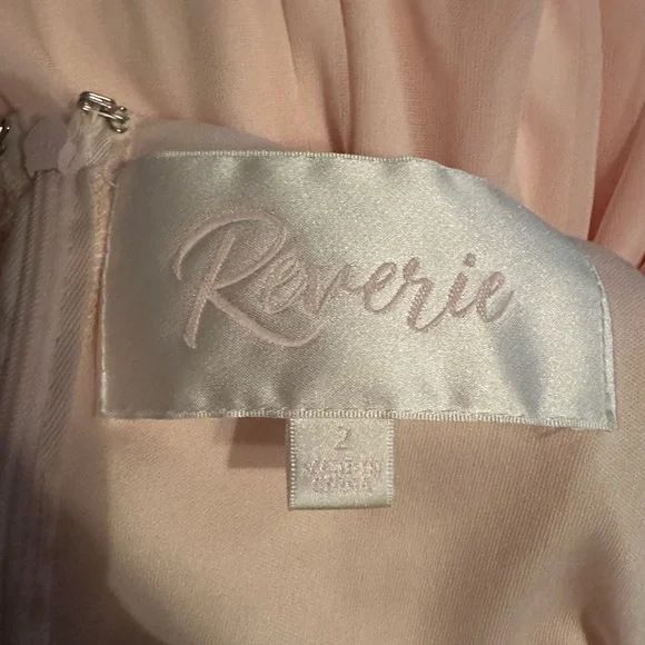 Elegant Reverie David’s Bridal Blush High-Neck Bridesmaid Dress, Size 2 - Picture 3 of 3